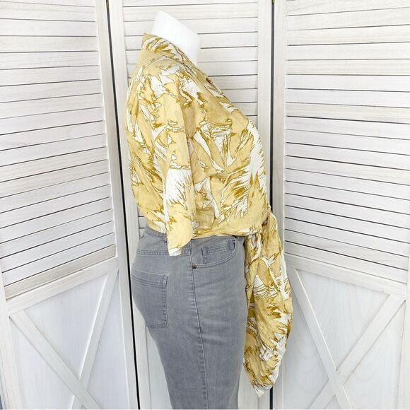 H&M Abstract Leaf Print Tie Front Crop Blouse Tan Cream Large Half Sleeve - Picture 5 of 15